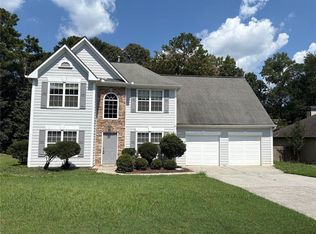 5107 Running Doe Dr, Suwanee, GA 30024