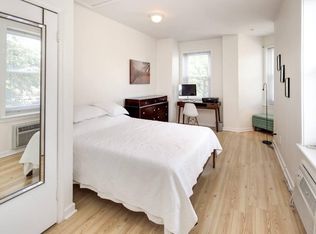 400 15th St SE APT B, Washington, DC 20003