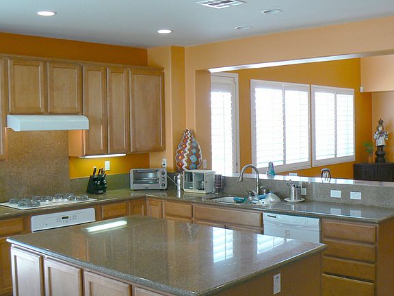 Kitchen opens to Family Rm