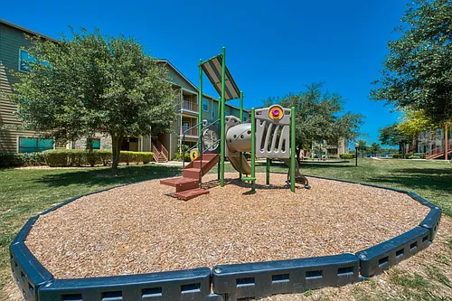 Brynwood Apartments Photo 1