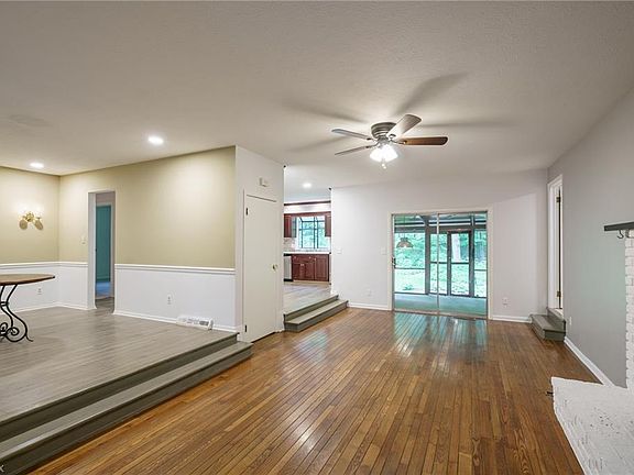 5th image of 7280 Herrick Park Dr