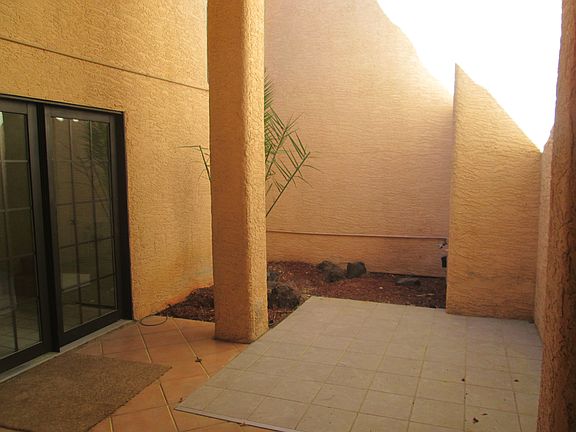 4th image of 2865 Laguna Dulce Way