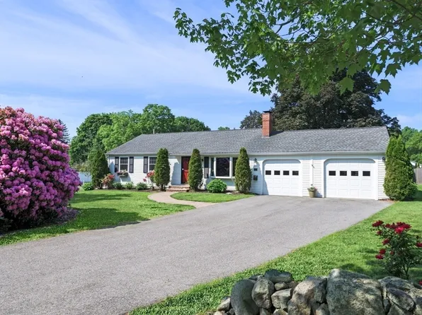48 Summer St, Danvers, MA 01923