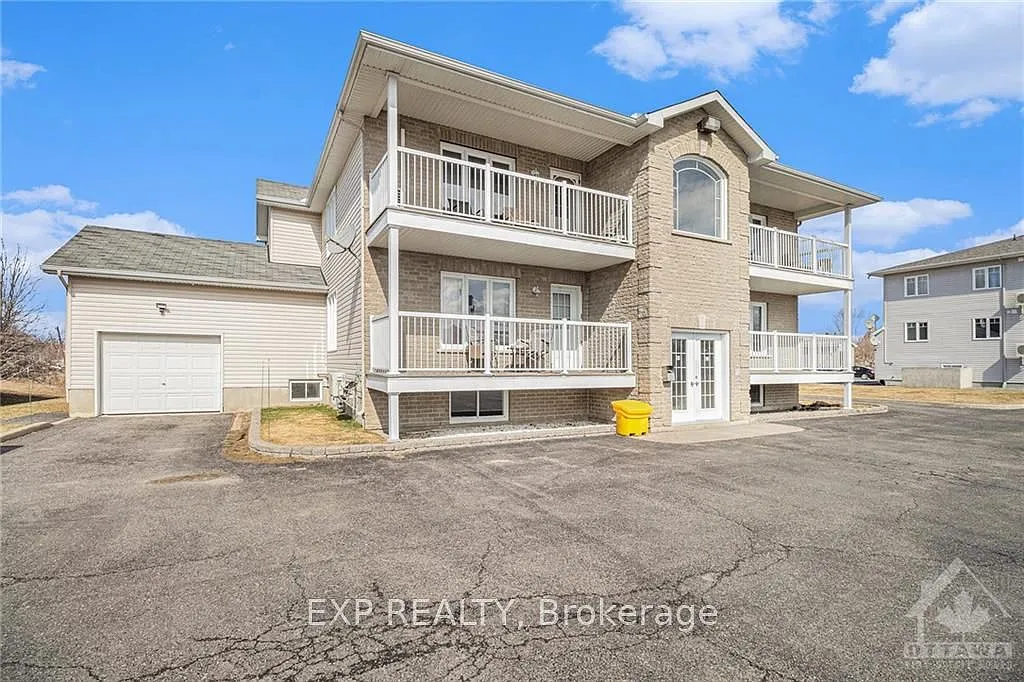 2 bed, $1,575 — Photo 1