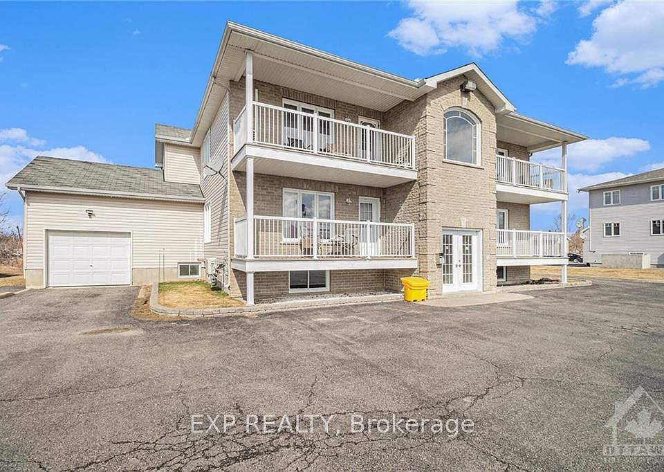 1st image of 525 Russell Rd #6