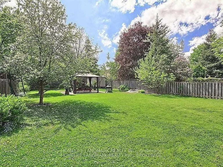 78 Bristol Rd — Photo 20