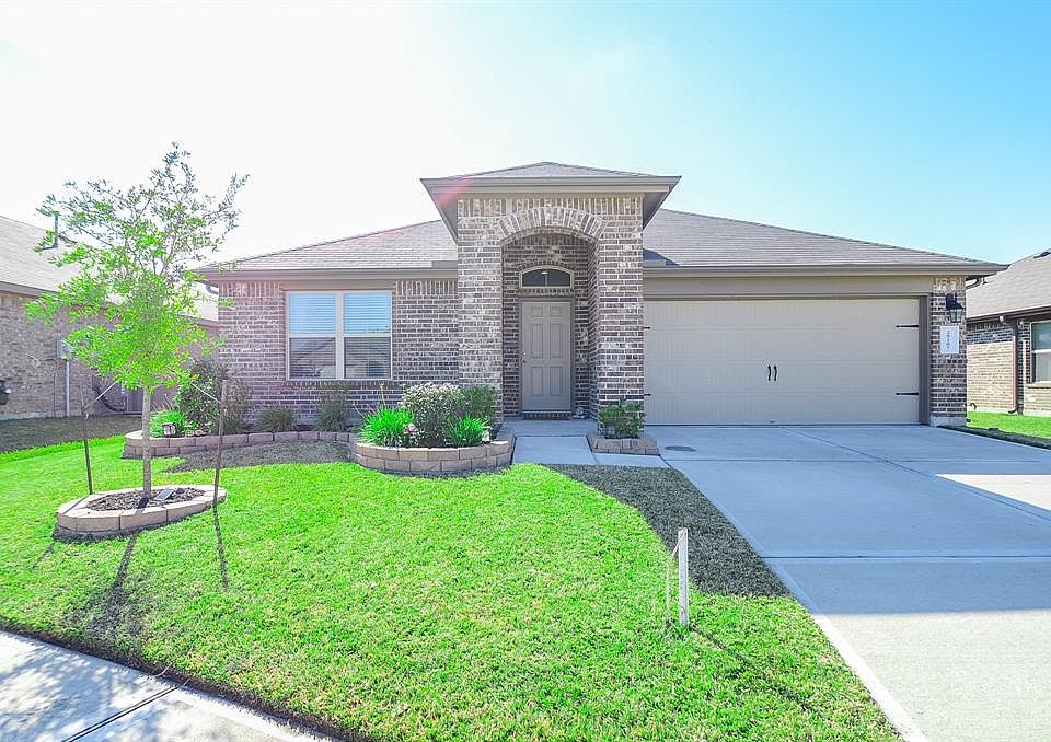 1st image of 29207 Dunns Creek Ct