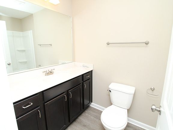 5th image of 301 Landrum Pl Unit C