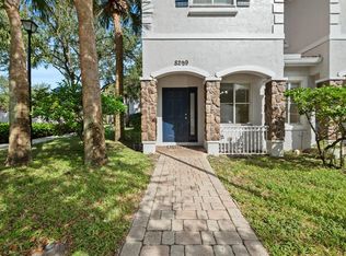 8299 SW 27th St #101, Hollywood, FL 33025