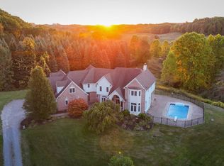 7590 North Rd, Victor, NY 14564