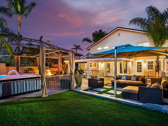 Entertainer's dream backyard