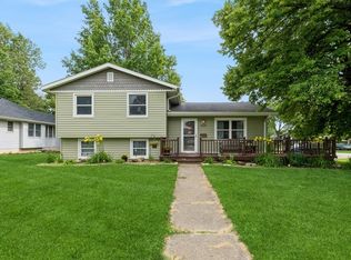 1525 Rapids St, Adel, IA 50003