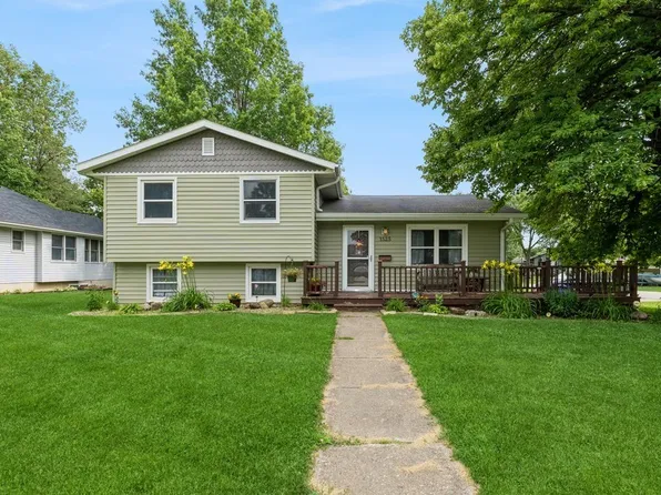 1525 Rapids St, Adel, IA 50003