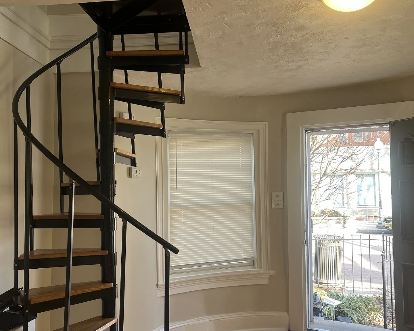 1 bed, $1,749 — Photo 3