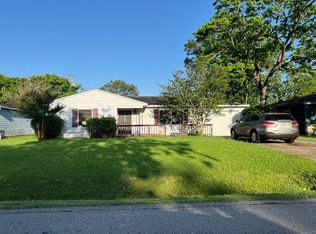 1213 Natchez Dr, Texas City, TX 77591