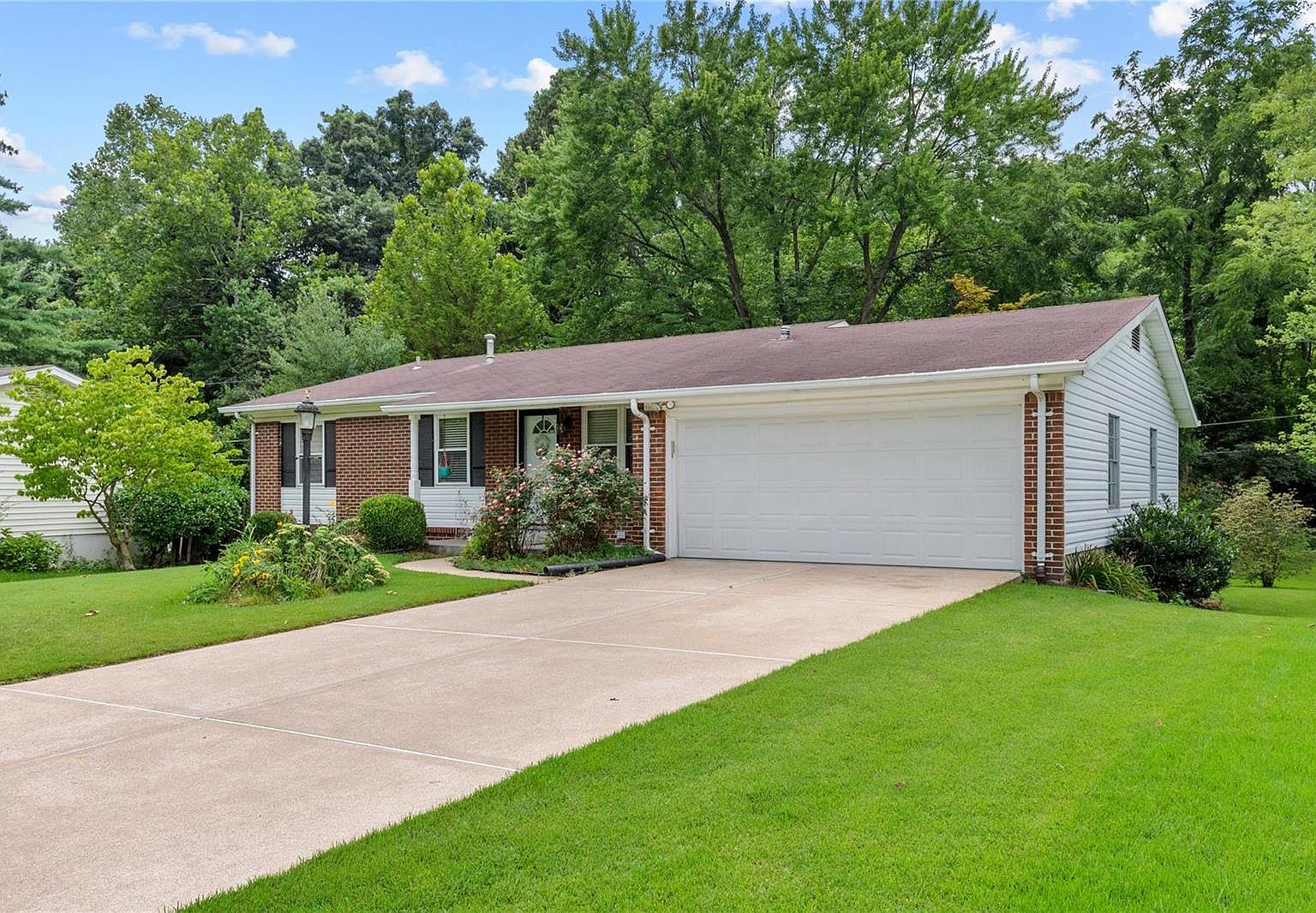1244 Bellabrook Dr, Saint Louis, MO 63137 | Zillow