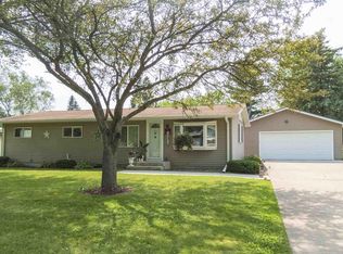 1606 N Apple Ave, Marshfield, WI 54449