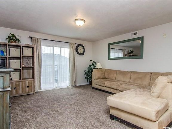 4th image of 1230 E Privet Dr Unit 4-318