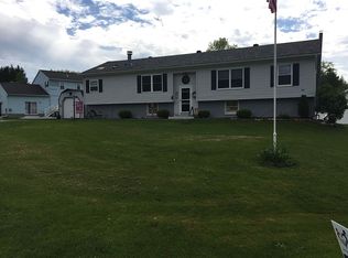 79 Skyline Dr, Oswego, NY 13126