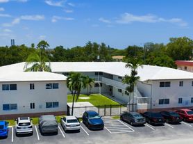 811 SE 16th St, Fort Lauderdale, FL