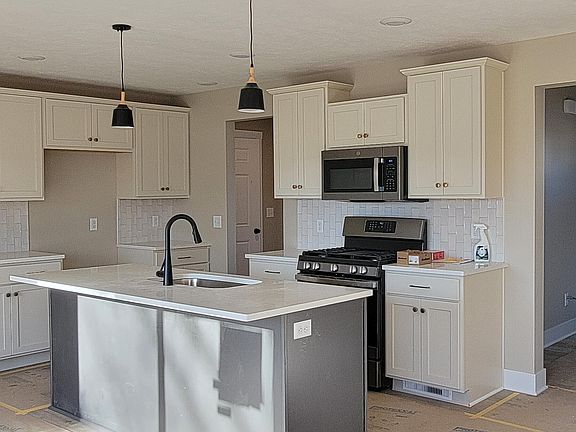 4th image of 1318 Kimber Dr #103