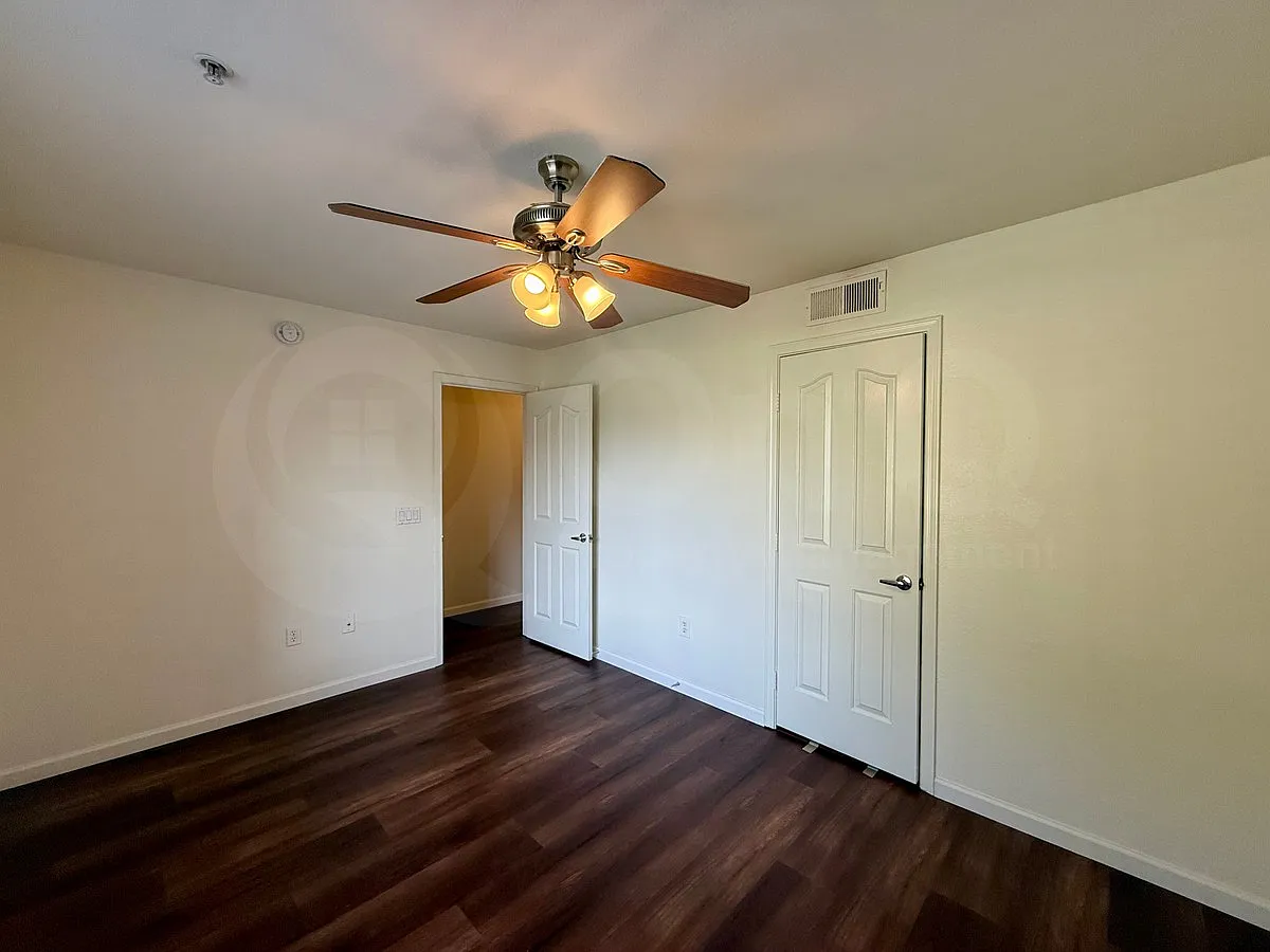 4 bed, 3.0 bath, 1675 sqft, $2,599 — Photo 3
