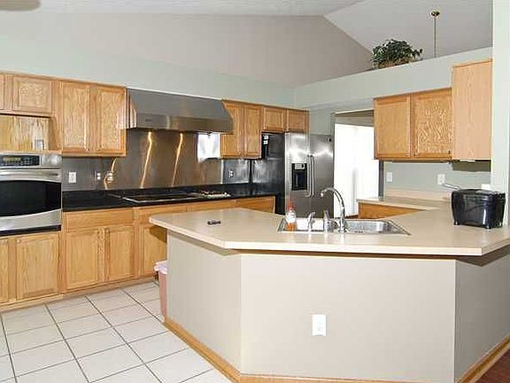 5th image of 1238 Salem Creek Blvd