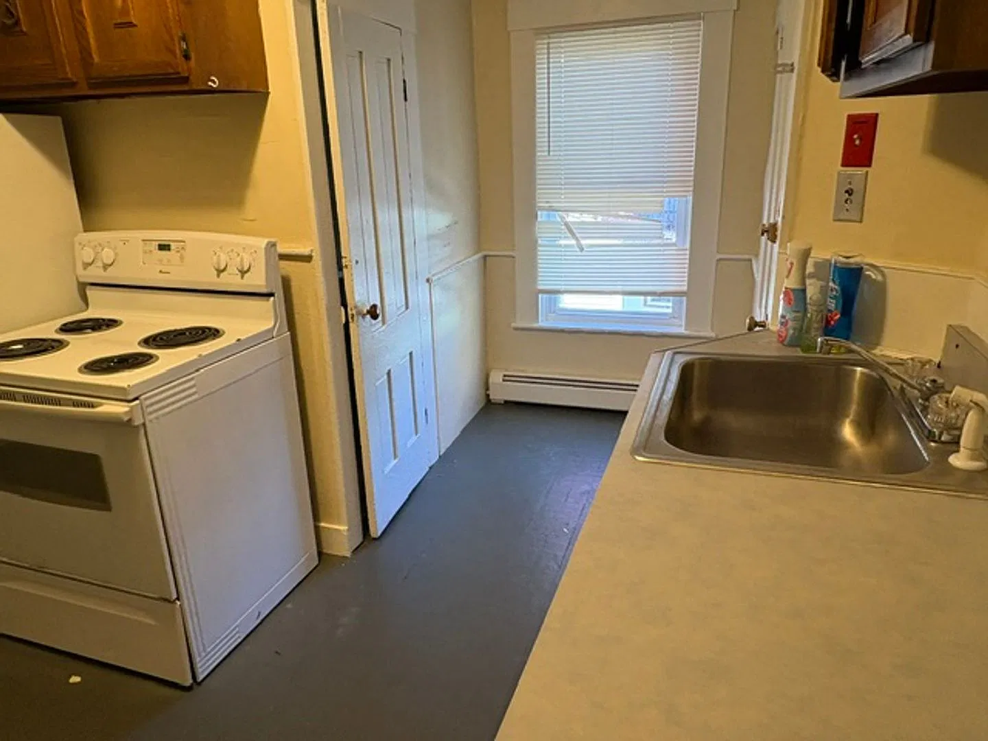 2 Bedroom 1 Bath in Keene $1,500 — Photo 3