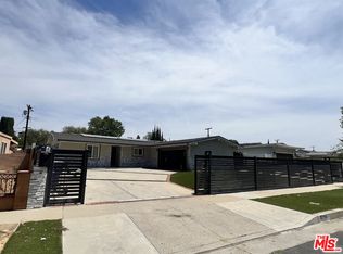 9716 Casaba Ave, Chatsworth, CA 91311