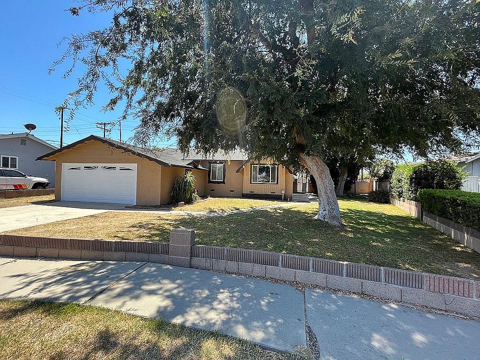 2nd image of 3641 Thornlake Ave