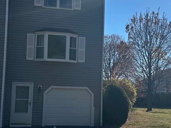 85 Tennis Plaza Rd Unit 16, Dracut, MA 01826