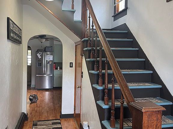 3rd image of 300 Ash St