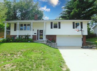 7007 N Willow Wood Dr, Peoria, IL