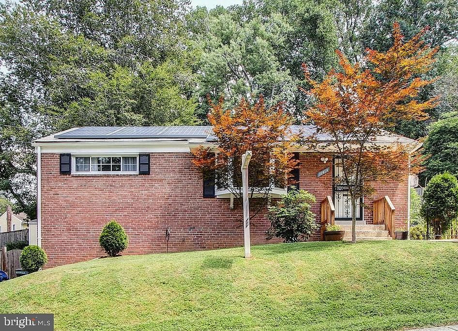 1st image of 11419 Sherrie Ln