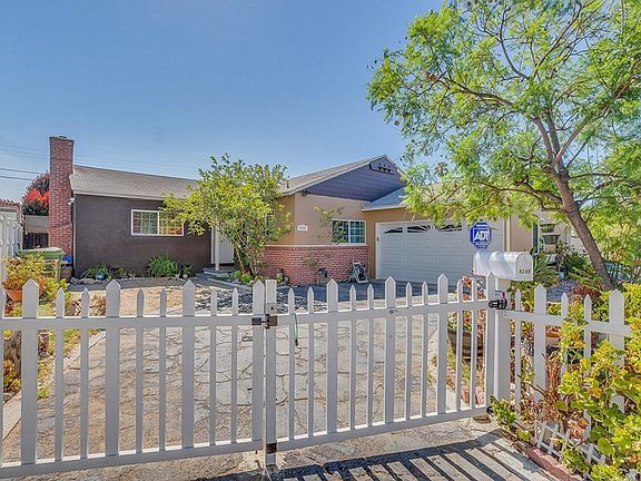 4th image of 8240 Beeman Ave