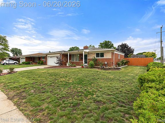2nd image of 28987 James Dr