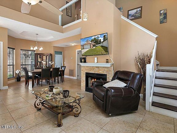 4th image of 2999 Lantana Lakes Dr E