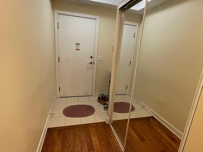 9191 Yonge St #518 — Photo 2