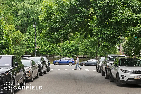 Sold by Leslie J. Garfield | media 22