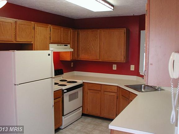 5th image of 22077 Saint Leonards Cir