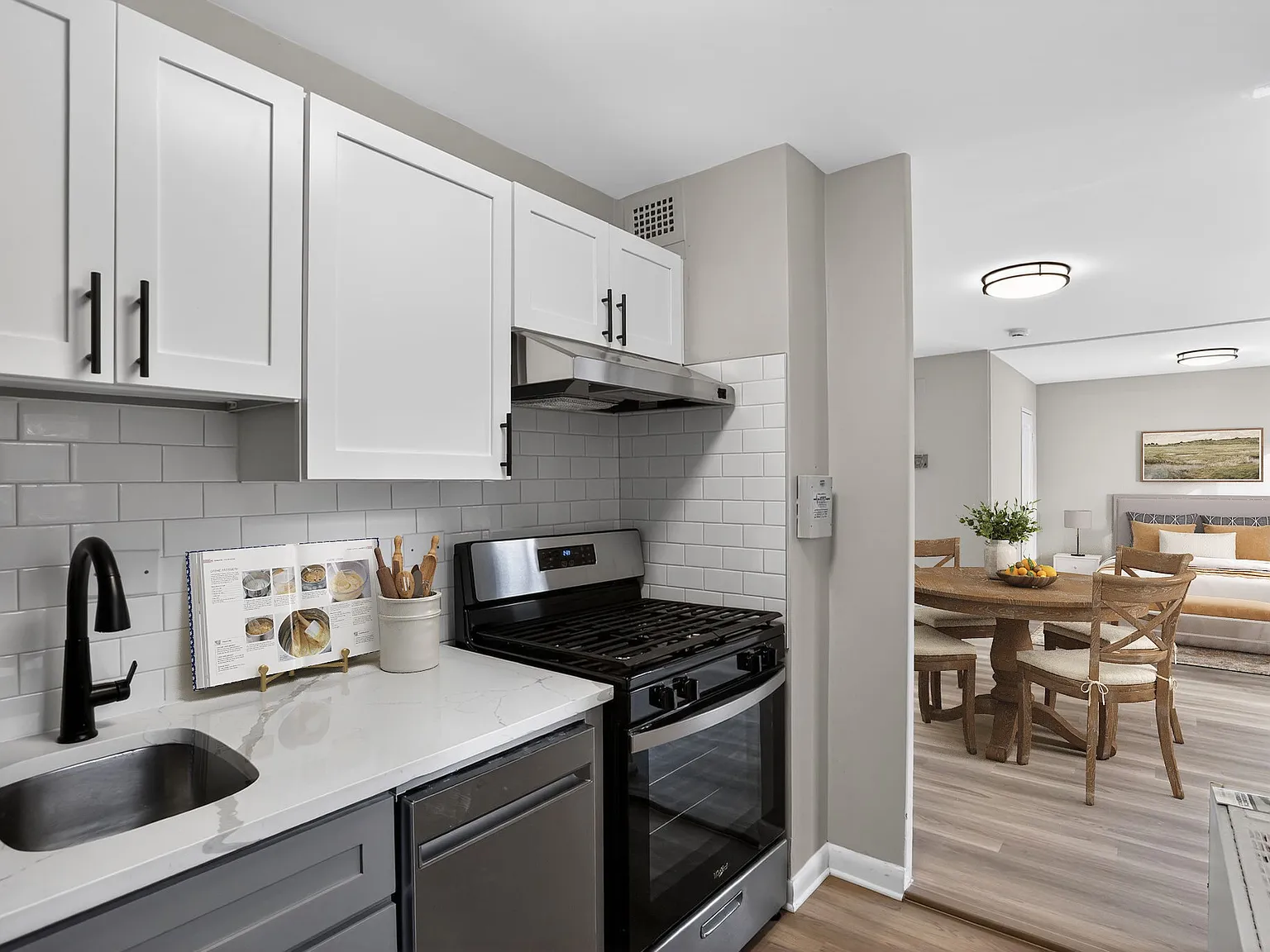 Merrill House Apartments — Photo 4