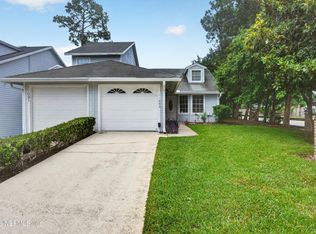 11095 Wandering Oaks Dr, Jacksonville, FL 32257