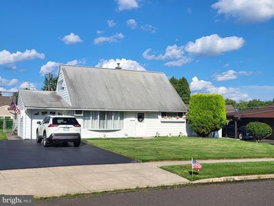 18 Cleft Rock Rd, Levittown, PA, 19057