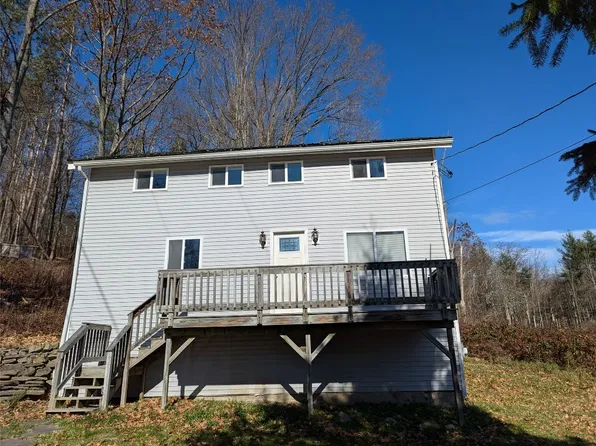 1512 Beach Rd, Apalachin, NY 13732