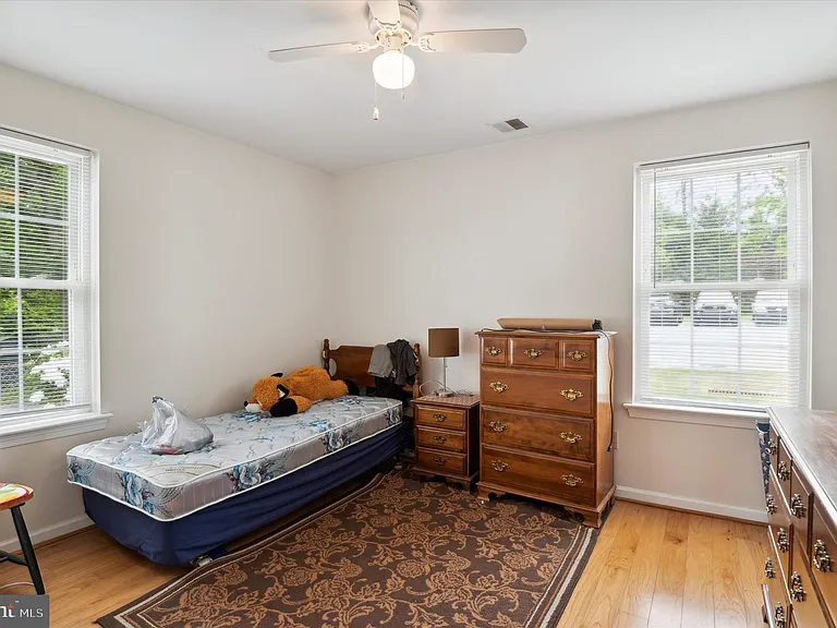 20 S Village Ave #7 — Photo 2