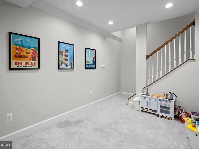 1532 Hampton Hill Cir — Photo 35
