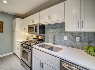 304 Riverview Dr SE, Marietta, GA 30067