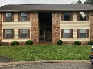 2 Quail Hollow Ct APT D, Glen Carbon, IL 62034