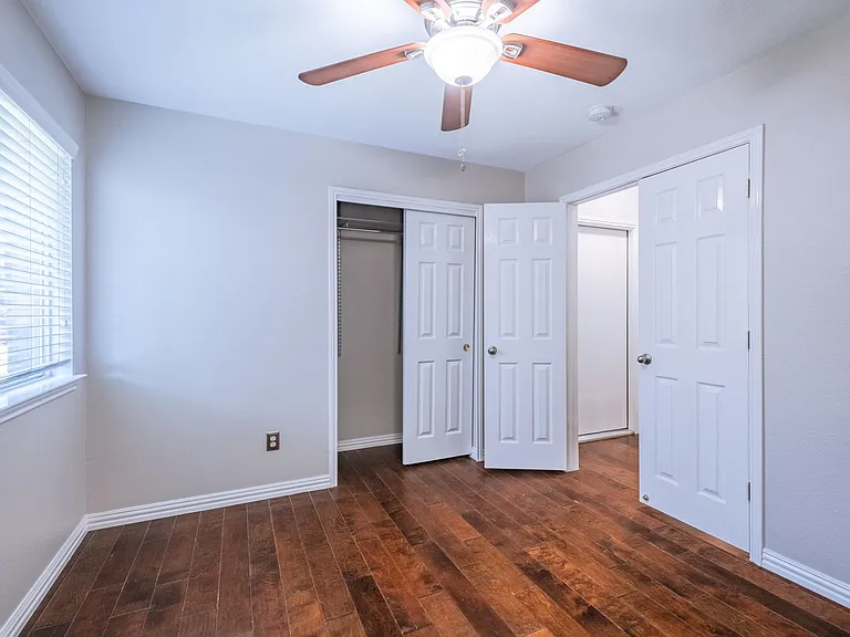 645 Fort Thomas Pl — Photo 20