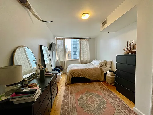 Rented by Oxford Property Group | media 6